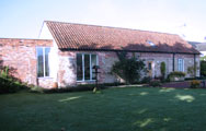 Hall Farm Garden, Gainsborough, Lincolnshire - Old Stables Holiday Cottage, Hall Farm